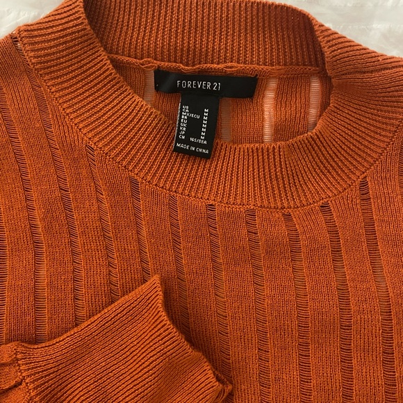 Never worn before Forever 21 long sleeve - Picture 3 of 3